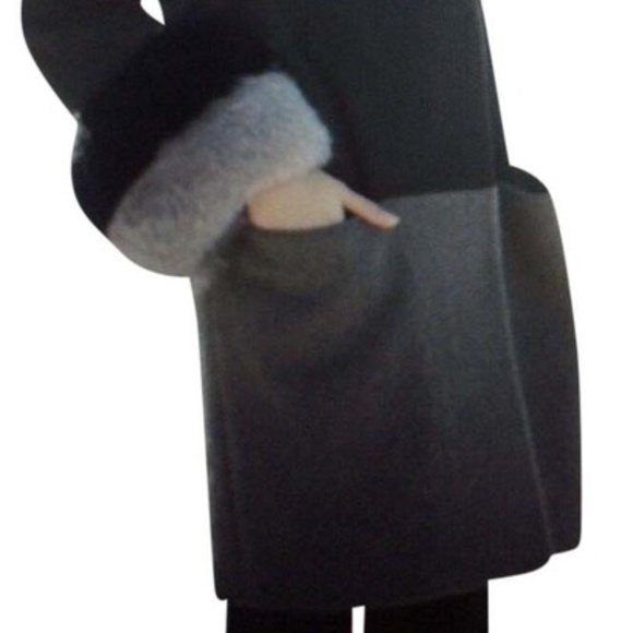 Belle Fare Black/Grey Cashmere With Fox Trim Coat - Picture 14 of 15